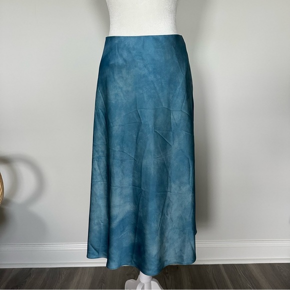 Lauren Ralph Lauren Blue Satin Midi Skirt Acid Wash Effect Size 12 - Picture 4 of 4